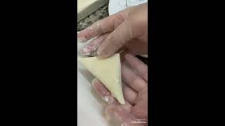 طريقة لف السمبوسه مثلثات بحشوة اللحم المفروم طريقة_لف_السمبوسه رمضان 2021
