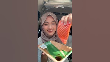 Thumbnail of first time trying raw salmon!