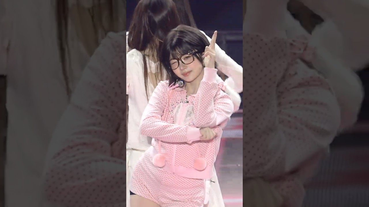 안경 레이 솔로곡 'IN YOUR HEART' #IVE #REI FanCam #아이브 #레이 #レイ251102