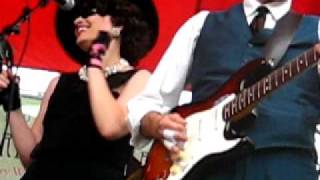 The Joans "Mad at the dirt"