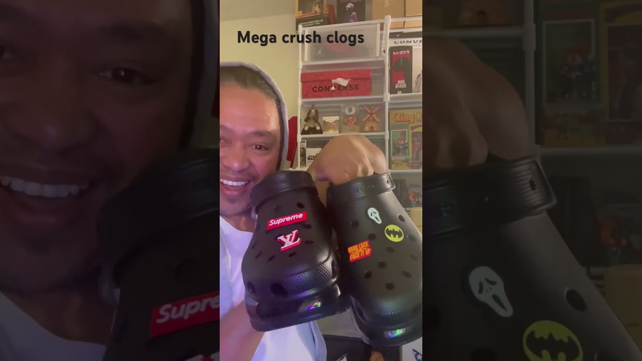 Crocs Mens mega Crush clogs 
