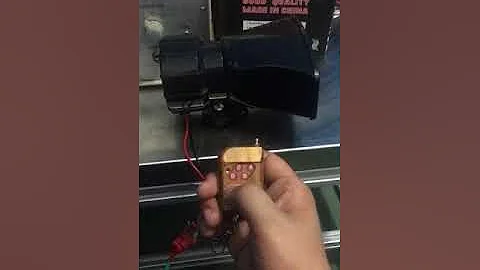 100W 7 Sound 12V Car Siren Horn Speaker with Remote Controller