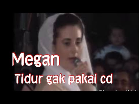 Sinden Megan Collins tidak pakai CD