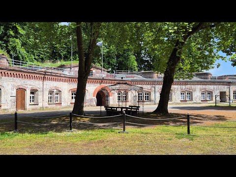 Live webcam view of Grauerort Fortress Courtyard