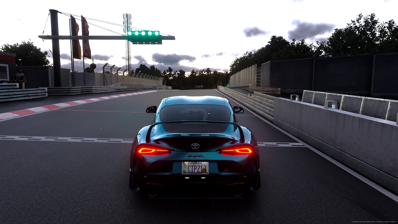 toyota-gr-supra-rz-20-n-rburgring-test-drive-chase-view-gran