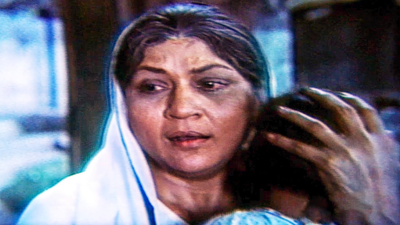 Matlab Ka Hain Pyar HD  Nirupa Roy Bindu  Nitin Mukesh  Khandaan 1979 Song