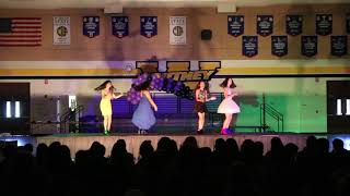 Winter Formal Fashion Show 2017: Class of 2021 Cabinet