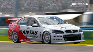 Forza Motorsport 7 Holden VF Commodore Racing Around Daytona International Speedway *Race 1*