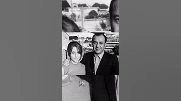 بكاء فيروز على المسرح بسبب عاصي الرحباني 