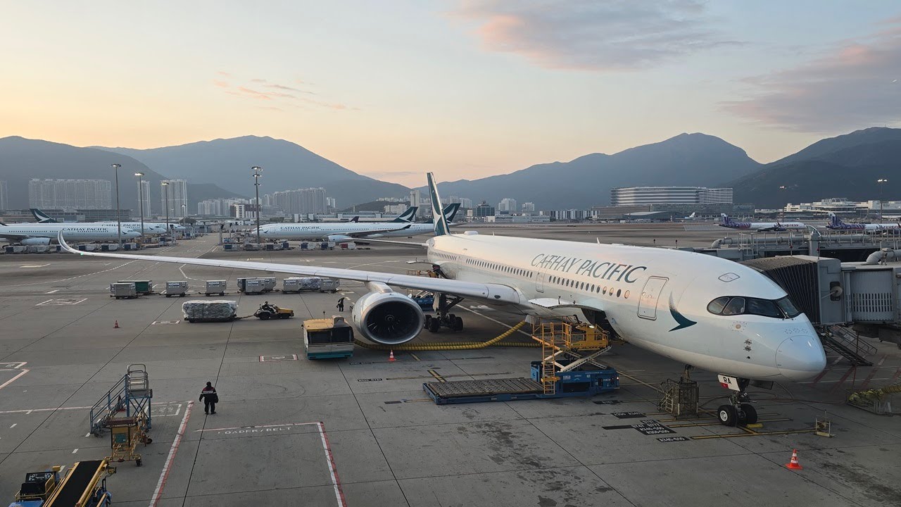 Cathay Pacific A350-900 Hong Kong To Taipei 