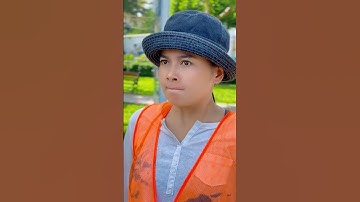 S.O.S signal from her #HanhLamofficial #kindness #help #hero #respect #action