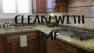CLEAN WITH ME | CLEANING THE KITCHEN| MARCH 2018
