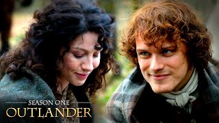 Jamie Consoles Claire As The Clan Mocks Her In Gaelic | Outlander