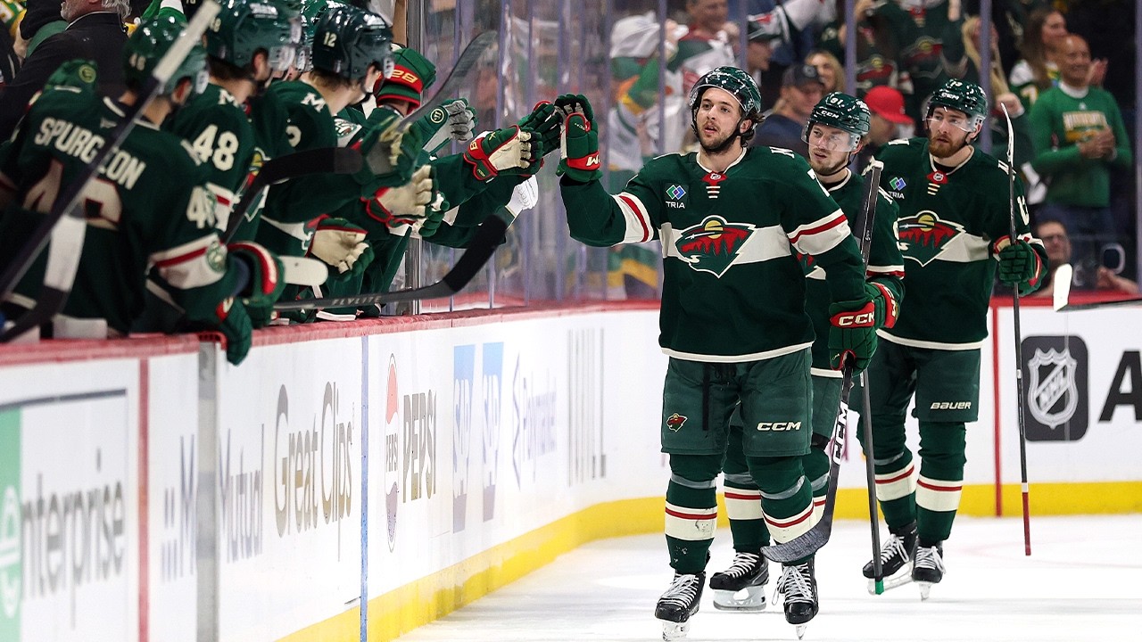 Call of the WILD! Minnesota answers the Avs goal ON THE NEXT SHIFT!