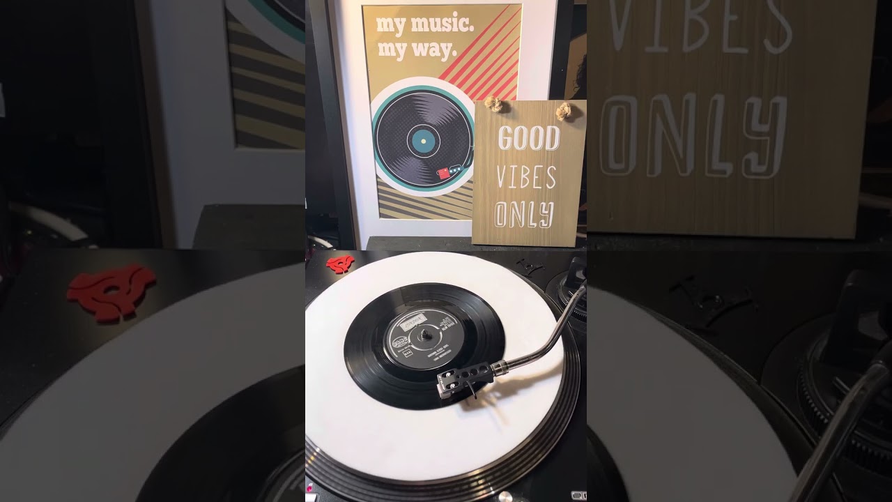 Van Morrison - Brown Eyed Girl ( Vinyl 45 ) From 1967 . - YouTube