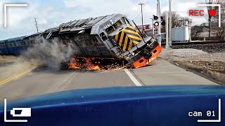 Download Lagu Unbelievable Train Moments Caught on Camera MP3