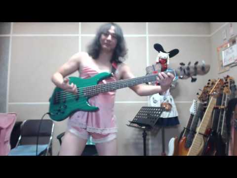 how-to-play-bass-guitar-on-dark-necessities-rhcp