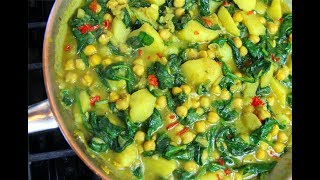 Curry Chickpeas with Potato & Spinach #MeatFreeMonday | CaribbeanPot.com