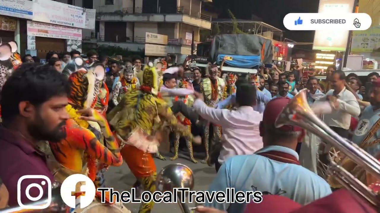 ಉಡುಪಿ ಭೀಮ ಜ್ಯುವೆಲ್ಲರ್ಸ್ ಸಿಬ್ಬಂದಿಗಳಿಂದ   ಪಿಲಿವೇಶ ಹುಲಿವೇಷ ಡಾನ್ಸ್ ತುಳುನಾಡು Udupi hulivesha tiger dance