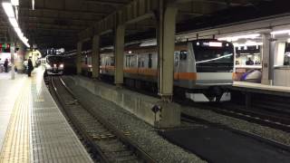 E233系中央線とE257系かいじ【新宿駅】