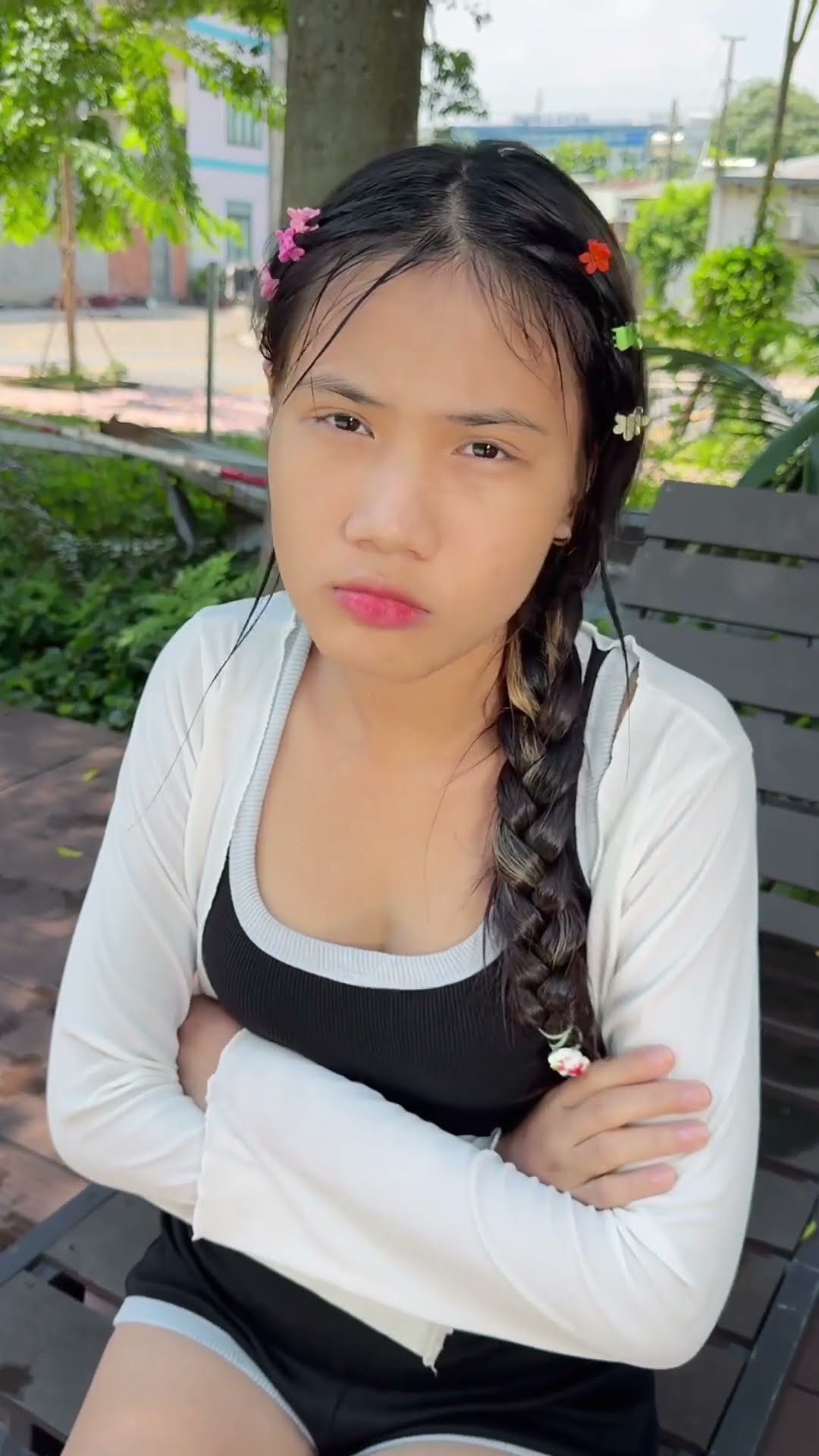 LNF - Ăn kem ở hồ bơi và cái kết || A tale of 2 ice creams #shorts