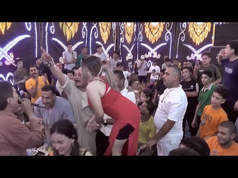 رقص شعبي مصري بنات ترقص تحت وسط المعازيم رقص أفراح شعبي ولا أروع