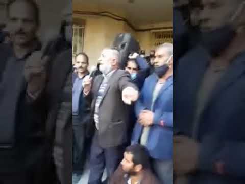 کشاورزان اصفهان در مقابل ساختمان فرمانداری این شهرستان تجمع اعتراضی برگزار کردند.