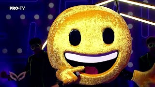 Emoji cântă “I want it that way” pe scena Masked Singer România