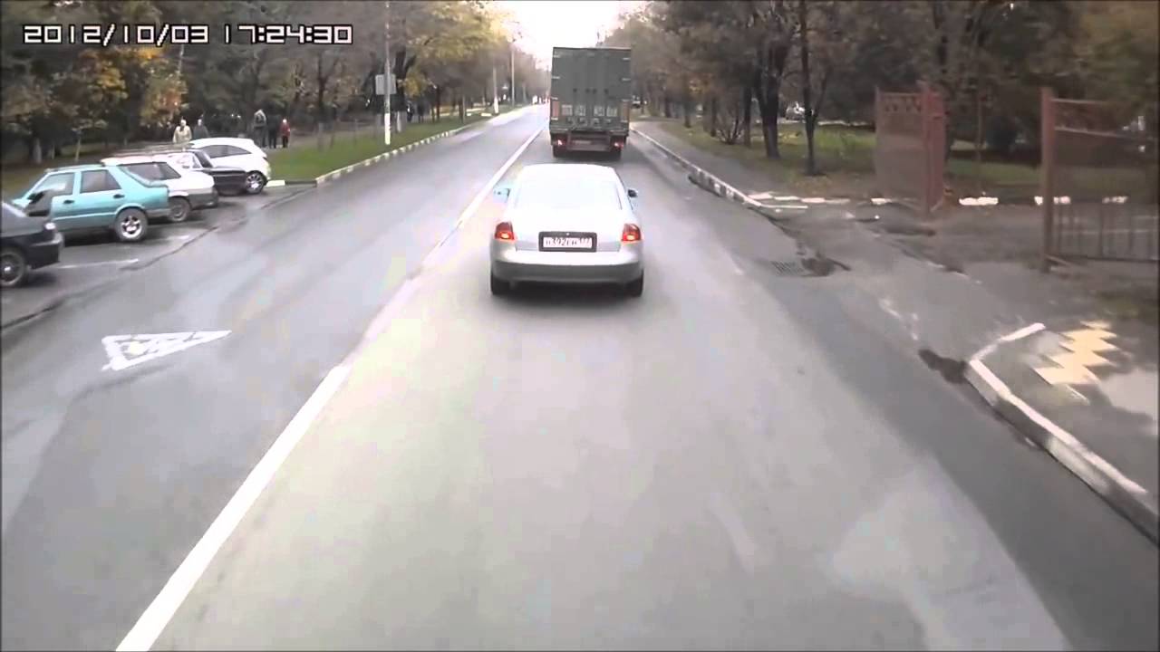ROAD RAGE: Car Driver Finger vs Truck Driver... - YouTube