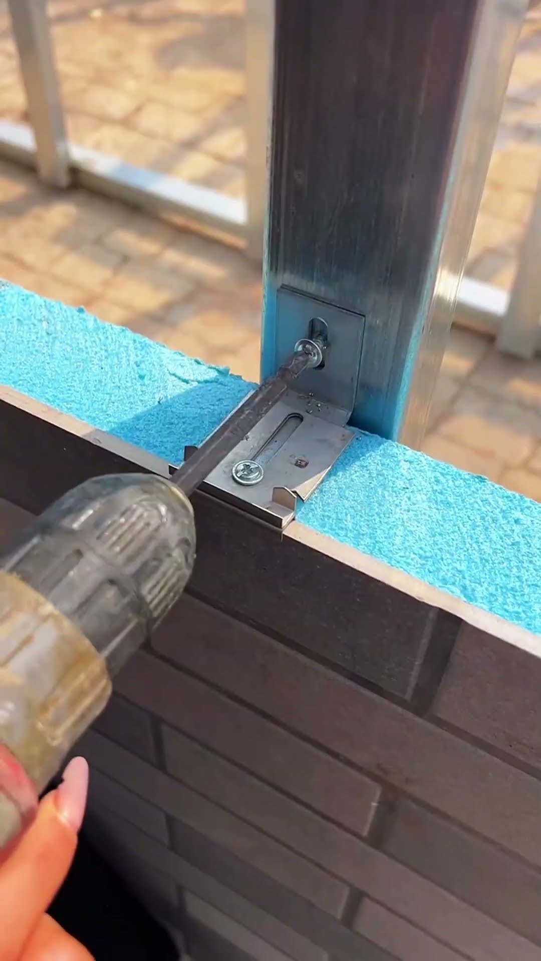 External wall tile external wall fixing process