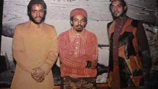 Watch Last Poets Birds Word video