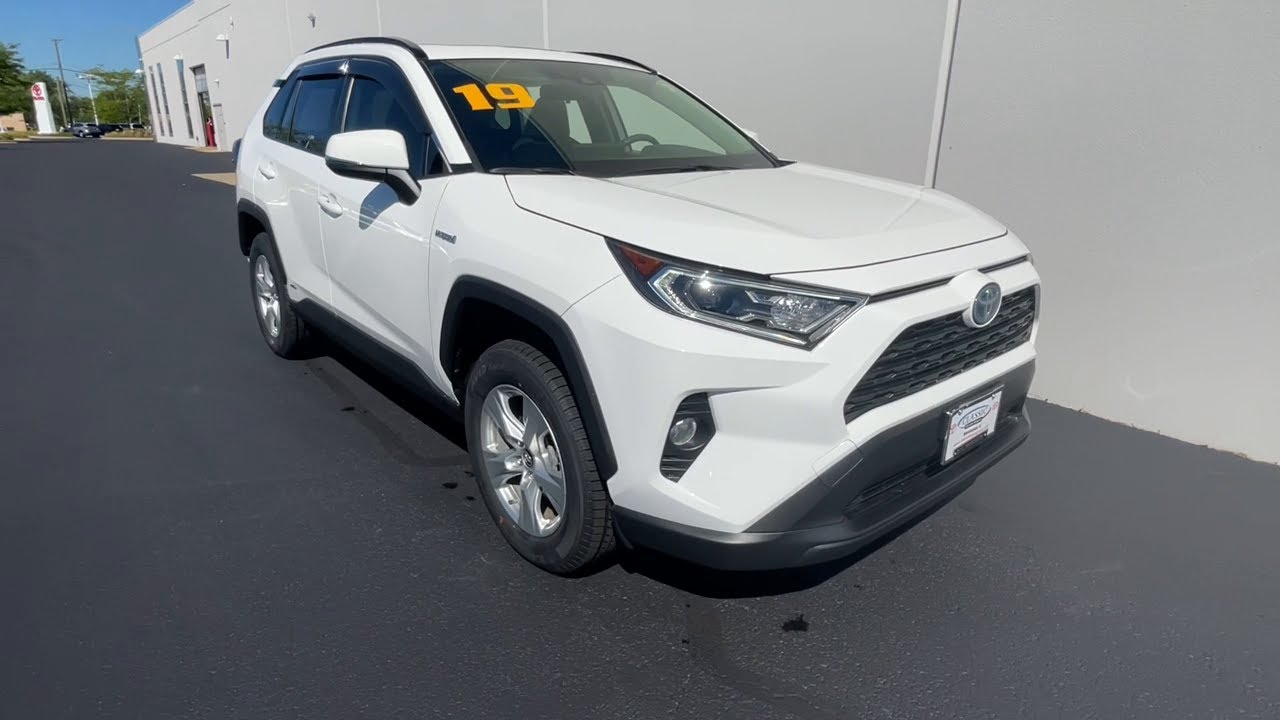 2019 Toyota RAV4 near me Waukegan, Gurnee, Kenosha, WI, Fox Lake