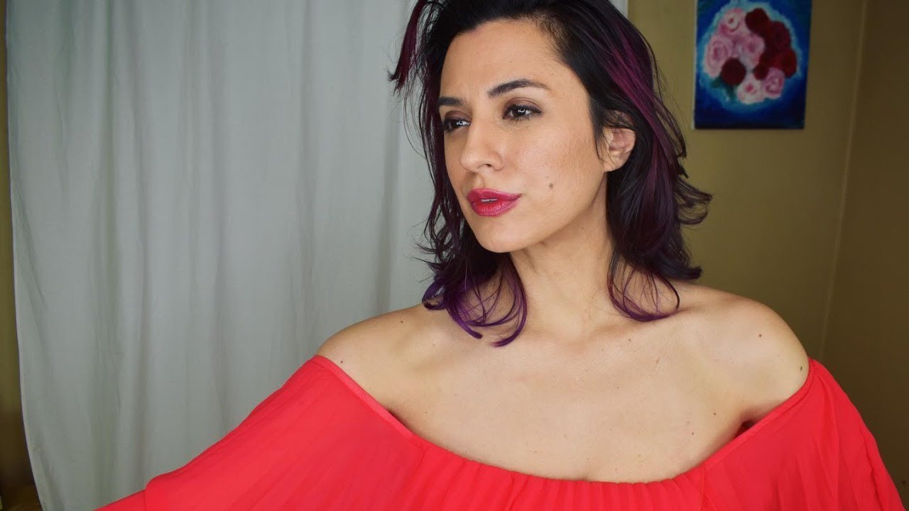 Interview LIVE with singeactress Angelina DelCarmen, USA - YouTube