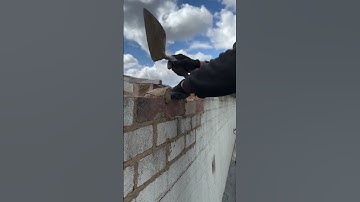 the process of laying bricks to make a fence in the yard #construction #popular #brick #fence