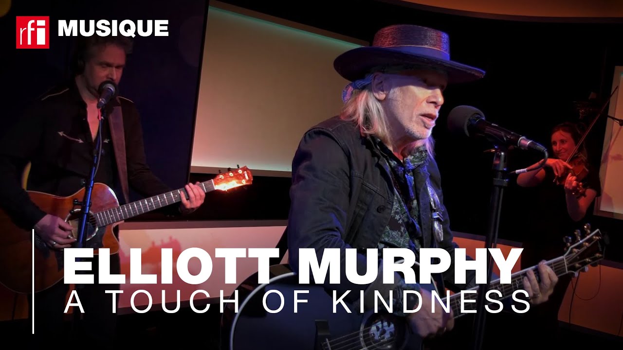 Elliott Murphy interprète 