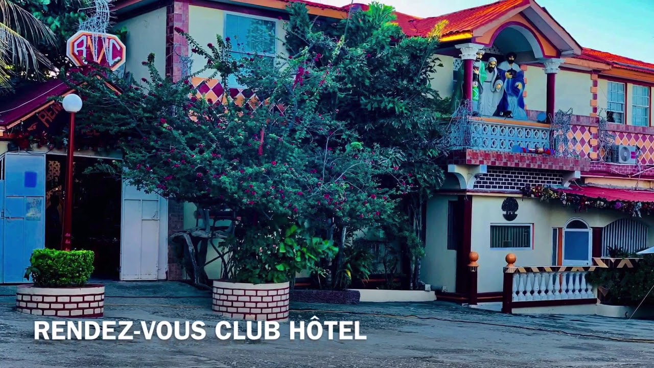 Kèk Hôtel nan ville PortDePaix/ rendezvous/ Breeze marina/ Lorina