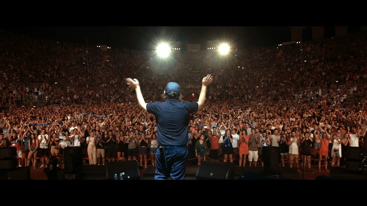 CALCUTTA - TUTTI IN PIEDI, live all'Arena Di Verona