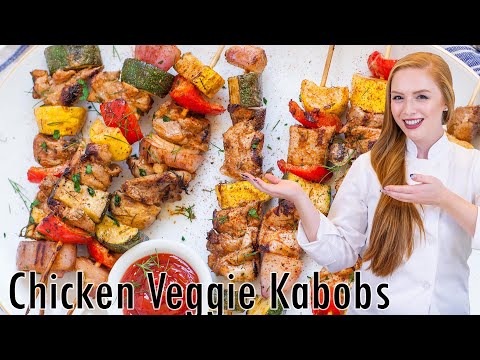 ვიდეო: ქათმის Skewers ერთად Zucchini და ხახვი