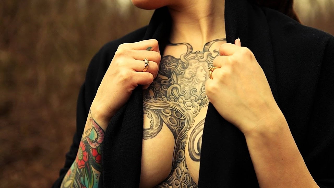 Татуировки для девушек на груди