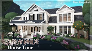 NEW ROLEPLAY FAMILY HOUSE TOUR!! *VOICEOVER* | *LAYOUTS* | Roblox Bloxburg | The Revello’s