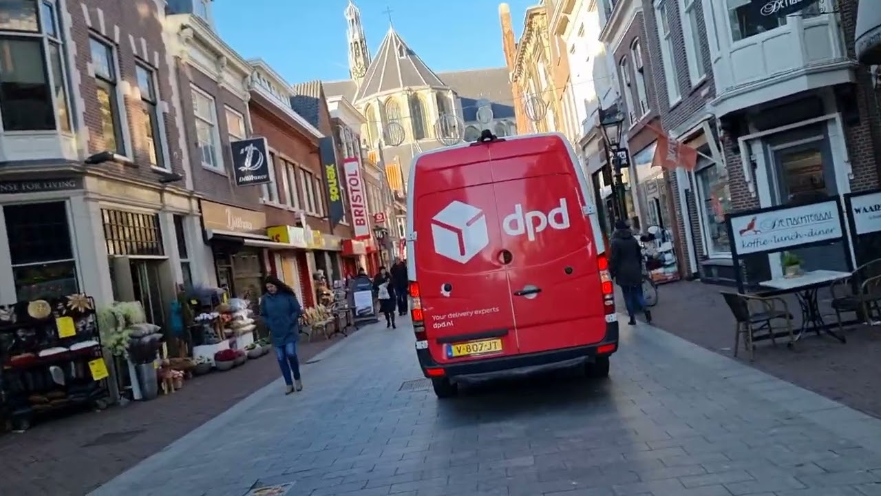Sinterklaas draaiorgel in centrum Alkmaar