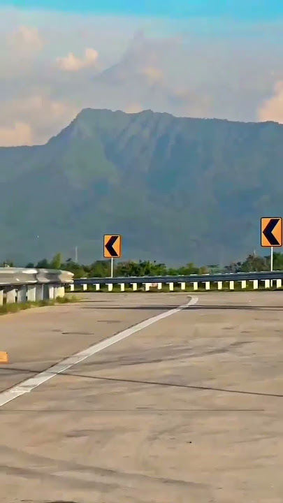 Tol Besuki, Situbondo, Banyuwangi #jalanyangjauhjanganlupapulang #jalanjalan