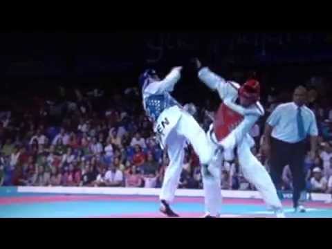 Mas patadas a la cara en combates de Taekwondo. Ju...