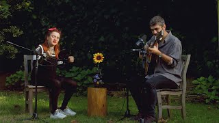 Ceylan Ertem & Ahmet Ali Arslan - Ütopyalar Güzeldir (Akustik) Resimi