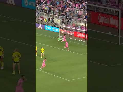 Leo Messi freekick