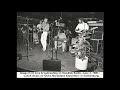Capture de la vidéo The Spotnicks -  Live In Sweden  Gothenburg (Radio) 1981-06-02