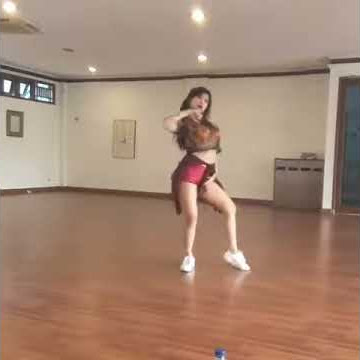 Wow vania gemash ngedancs terbaru