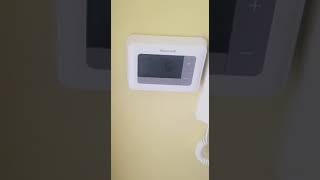 TR4 Thermostat Honeywell Operation
