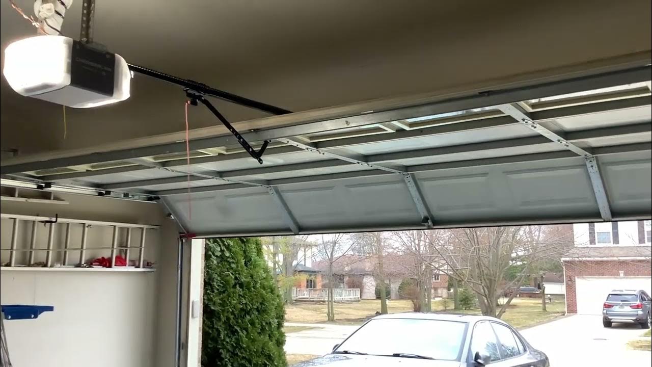 Another video of the Chamberlain C2405(Old video) - YouTube