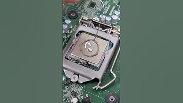 Mixing liquid metal and thermal paste #experiment #pc #thermal #gaming #shorts